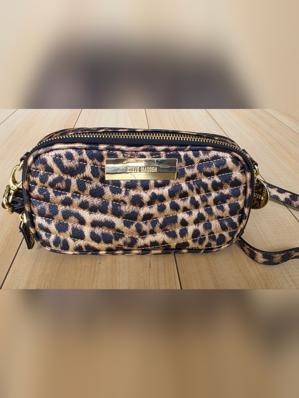 Steve Madden Metallic Leopard Print Clutch in Gold and Black